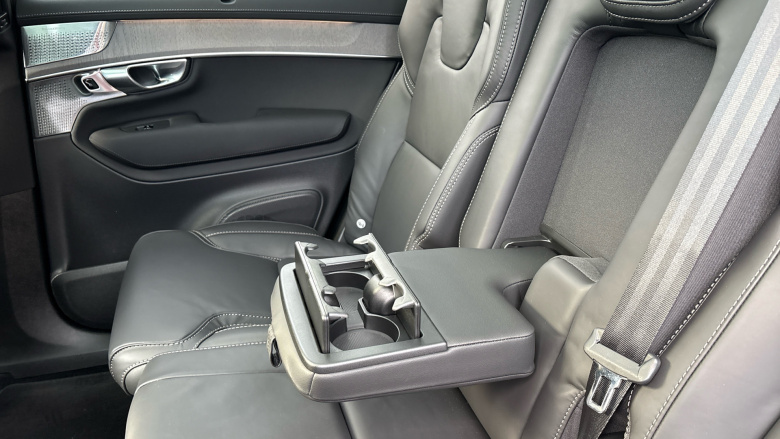 Volvo XC90 2.0 B5P Ultra Dark 5dr AWD Geartronic Petrol Estate